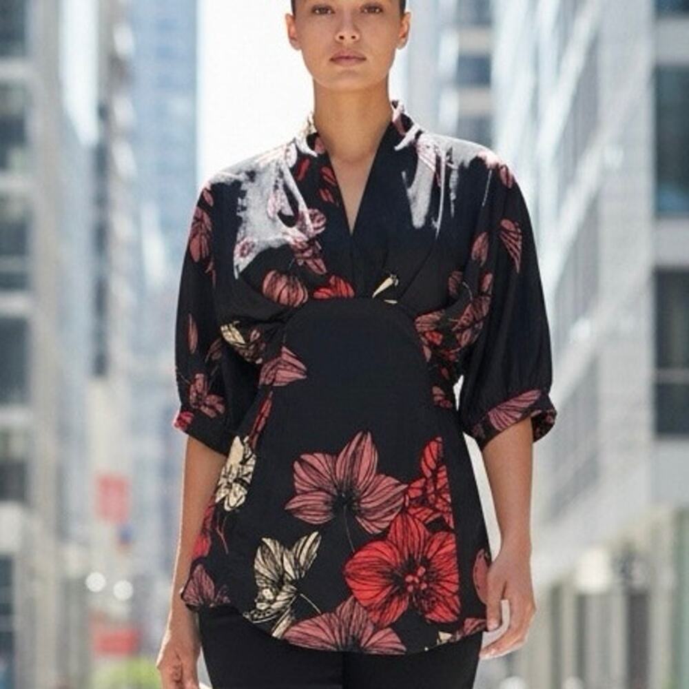 eShakti Wayward Fancies Blouse 
Black floral print V neck Short sleeves size Med